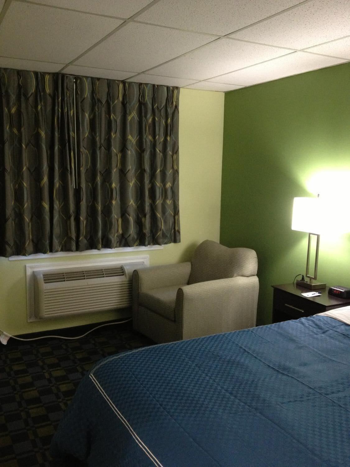 Travelodge By Wyndham Cleveland Lakewood Eksteriør bilde