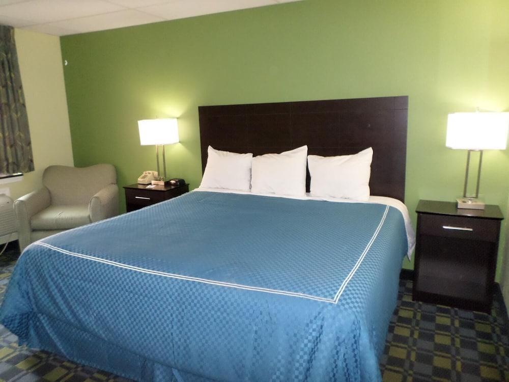 Travelodge By Wyndham Cleveland Lakewood Eksteriør bilde
